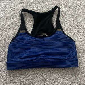 Super cute lulu sports bra